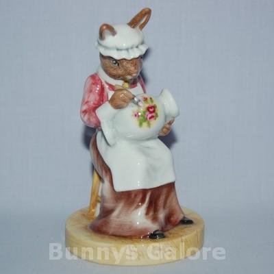 DB465 Paintress Bunnykins Image